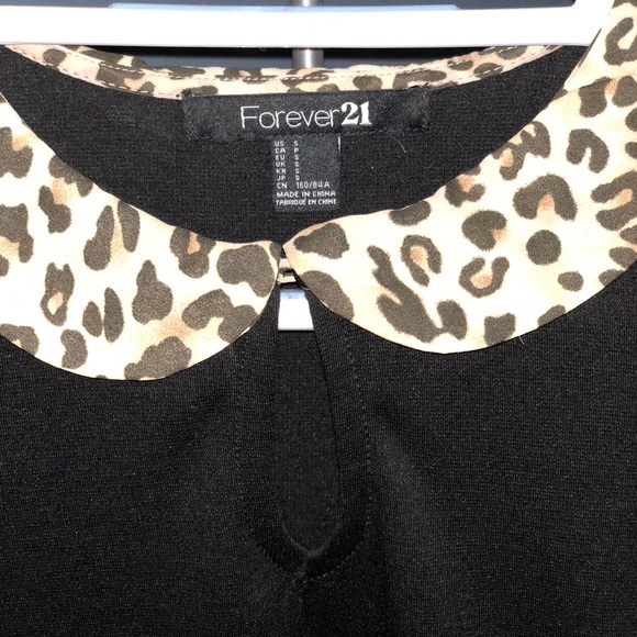 Leopard Key-hole Collar Dress - Picture 2 of 3